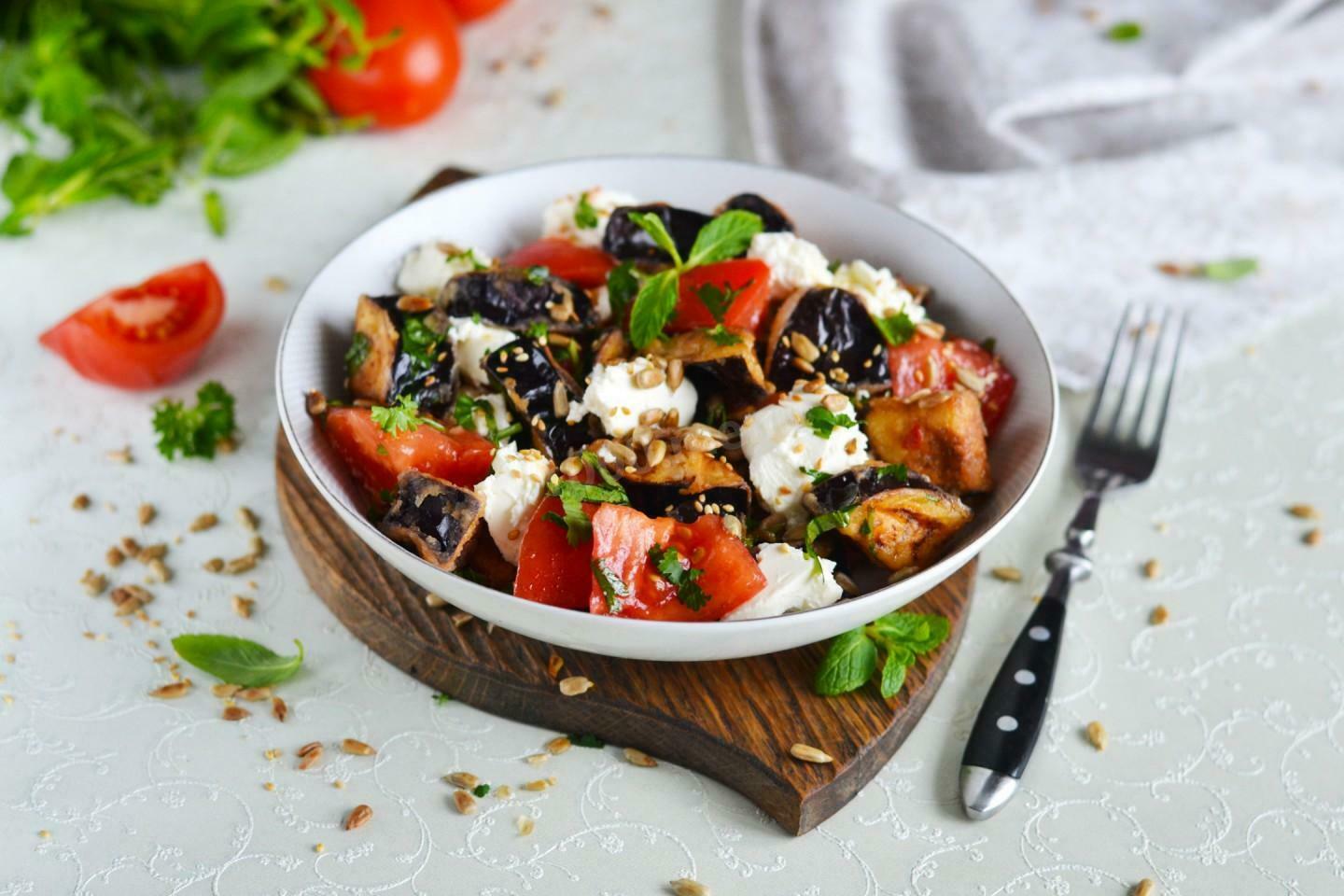 Салат с хрустящими баклажанами (хит) Салат с хрустящими баклажанами (хит)